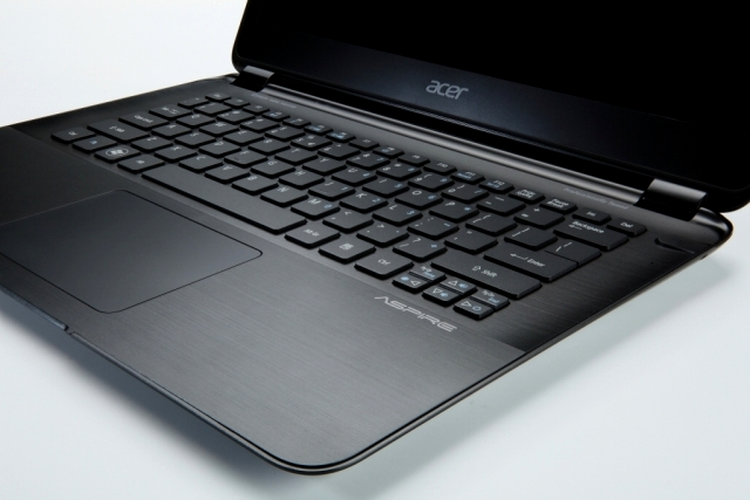 Acer Aspire S5 - tastatura nu este iluminată