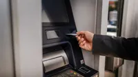 Când intră pensia pe card, în octombrie 2025! Seniorii vor primi banii mai devreme