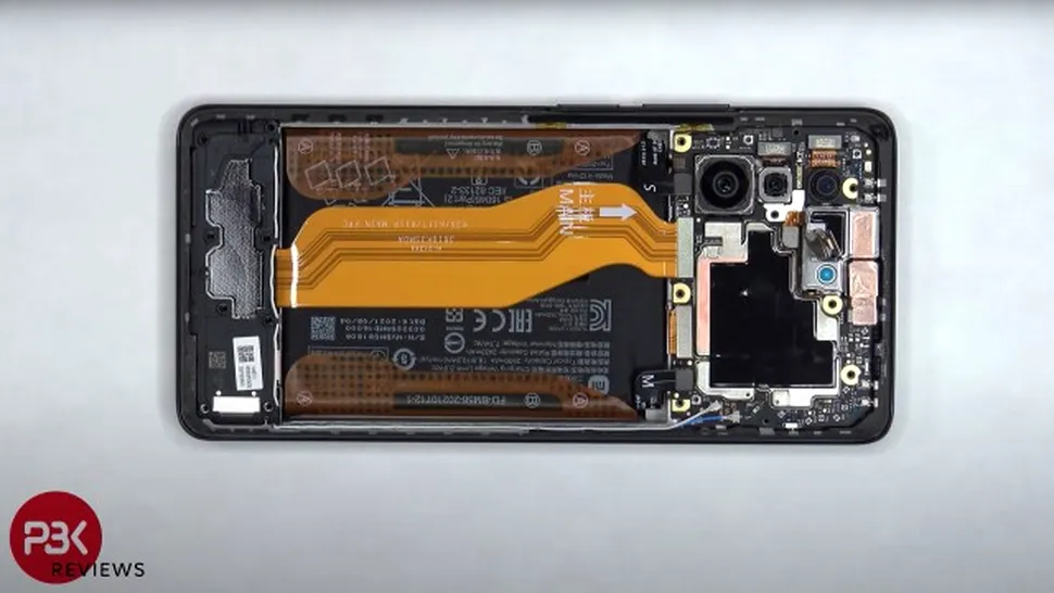 Cum arată Xiaomi 11T Pro la interior și cât de ușor reparabil ar putea fi (VIDEO)