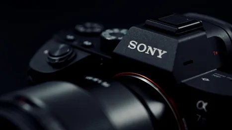 Divizia de aparate foto Sony a depășit-o pentru prima dată pe cea de televizoare