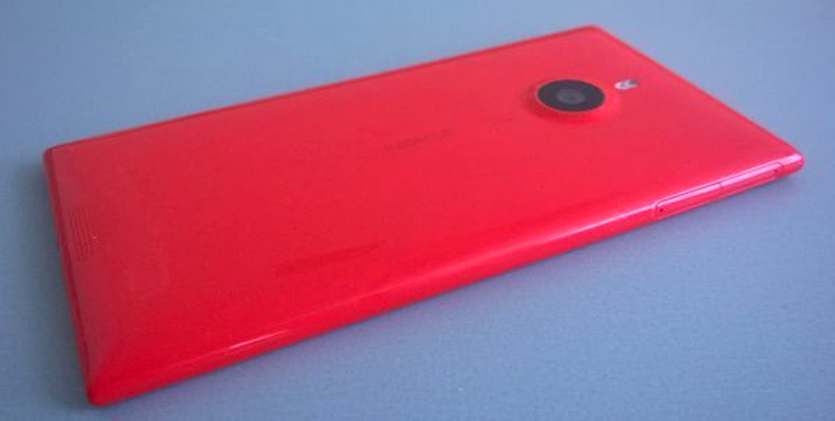 Lumia 1520 - spatele