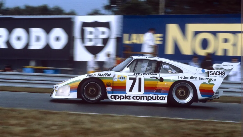 Porsche sărbătorește cea de-a 50-a aniversare a Apple la Laguna Seca
