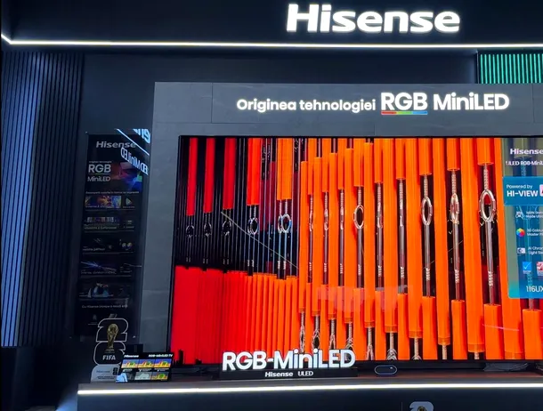 Hisense 116UXQ: Televizorul RGB MiniLED de aproape 3 metri care schimbă regulile jocului