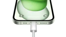 Apple spune că nu este bine să îți încarci iPhone-ul peste noapte. La ce riscuri se expun utilizatorii