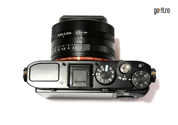 Sony RX1 - latura superioară