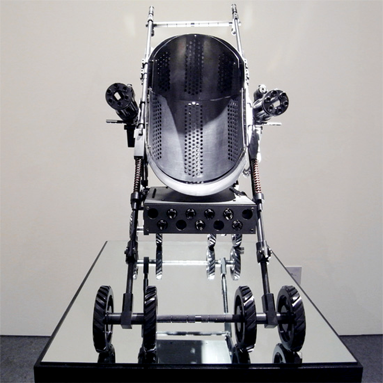 Carucior cu minigun
