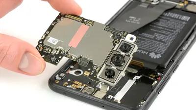 Huawei P20 Pro este mai greu de reparat decât iPhone X