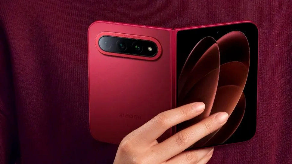 Xiaomi 18 Fold: primul pliabil 