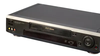 Go4news: Singura companie care mai producea playere VHS renunţă la aceste produse