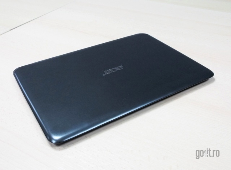 Acer Aspire S5 - un ultrabook mai subţire şi mai uşor