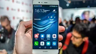 Marketingul învinge: Următorul smartphone vârf de gamă Huawei va avea ecran QHD