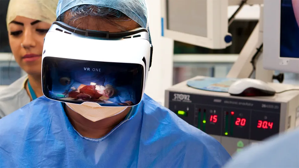 Tehnologia VR a ajuns şi în blocul operator. Cum arată prima intervenţie chirurgicală filmată în VR