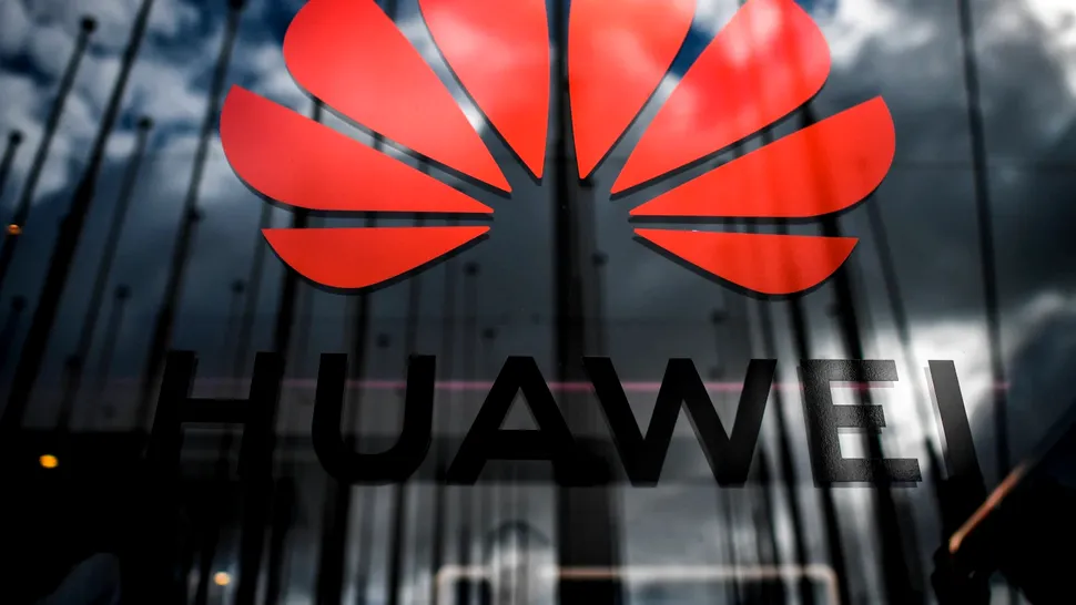 Huawei și-ar putea epuiza într-o lună rezervele de chipseturi pentru telefoane premium