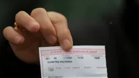 Pensionarii cu pensii între 4.000 și 5.000 de lei pierd mii de lei prin CASS. Pensionarii ar putea recupera sumele doar dacă CCR declară măsura neconstituțională