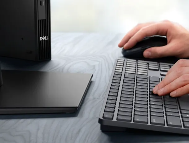 Dell a lansat o tastatură și un mouse care se încarcă în câteva secunde
