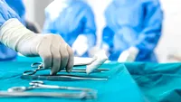 Un bărbat din Galați a fost la un pas de moarte, după ce s-a ridicat de la masă. Ce au descoperit medicii în esofagul lui