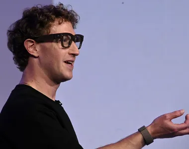 Meta plănuiește o nouă actualizare înfricoșătoare pentru ochelarii săi inteligenți: recunoaștere facială