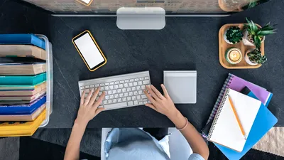#SiguranțaOnline: Ghid de supraviețuire digitală pentru elevi, părinți și profesori, lansat de mai multe instituții la început de an școlar