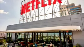 Netflix face schimbări organizaționale și renunță la 1000 de angajați