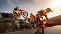 KTM anunță calendarul evenimentelor Racing Heroes pentru 2026 la Motohall-ul din Mattighofen