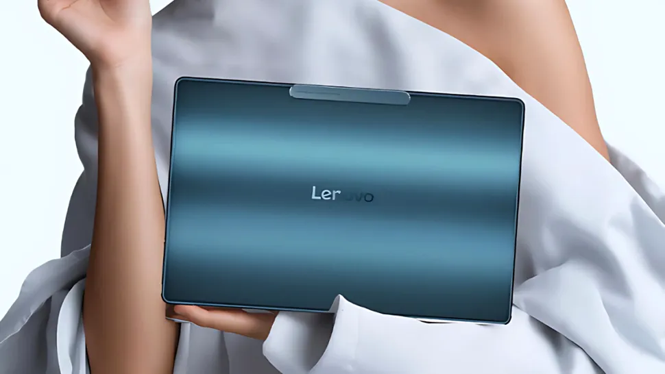 Lenovo lansează primul laptop cu cameră integrată sub ecran