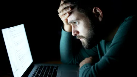 Ce trebuie să faci imediat dacă ai trimis bani unui escroc: pașii critici pentru a-ți recupera suma