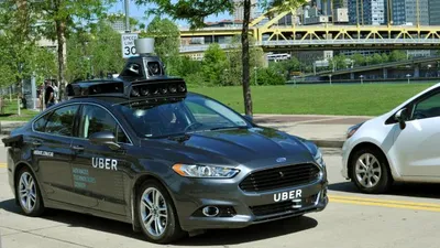 Prima persoană ucisă de un automobil autonom. Compania Uber suspendă testarea maşinilor fără şofer în SUA 