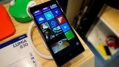 Microsoft prezintă Lumia 830, un smartphone accesibil cu tehnologie PureView