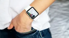 Utilizarea unui smartwatch la volan poate duce la amenzi usturătoare