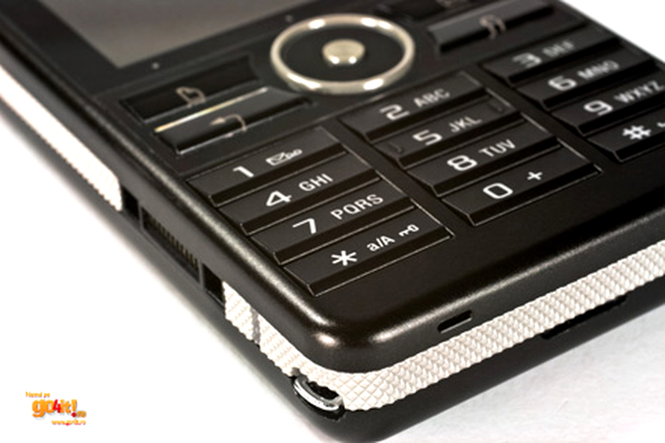 Sony Ericsson G900