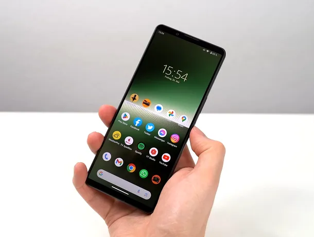 Trei modele Sony Xperia sunt eligibile pentru Android 16
