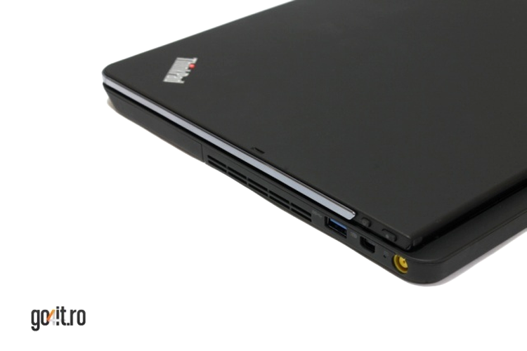 Lenovo ThinkPad Twist - amplasarea fantei de răcire
