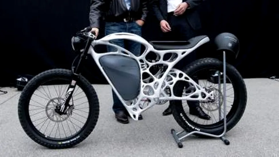 Airbus a prezentat o motocicletă electrică, imprimată 3D, care costă 56.000 de dolari