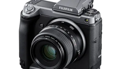 Fujifilm lansează GFX100, un aparat foto mirrorless cu rezoluţie de 102MP