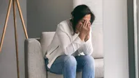 Ce se întâmplă cu indemnizația de șomaj dacă pleci din țară. Regula pe care puțini o cunosc