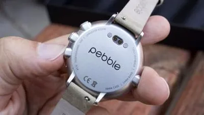 Pebble va concedia 25% dintre angajaţi şi se va concentra pe fitness