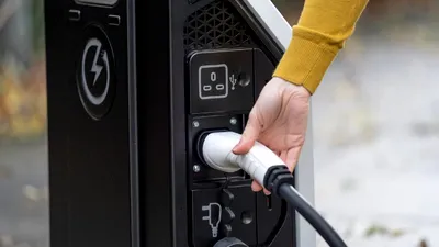 ZipCharge Go este echivalentul canistrei cu benzină pentru posesorii de EV-uri