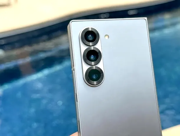 Galaxy Z Fold 7, posibil să aibă încărcare wireless Qi2 Ready
