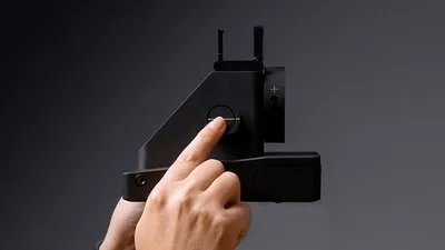 Impossible Project I-1: camera Polaroid din secolului 21