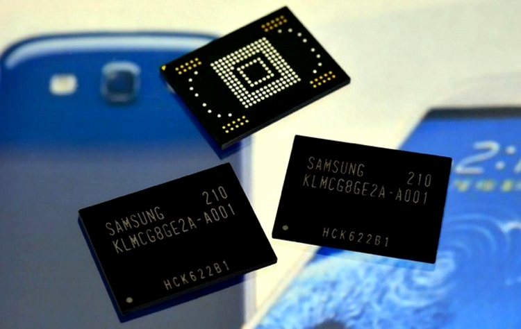 Samsung produce chip-uri de memorie Flash de 4 ori mai rapide pentru telefoane şi tablete