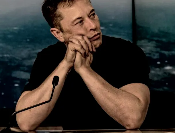 SpaceX alimentează supercomputer-ul Colossus cu baterii Tesla