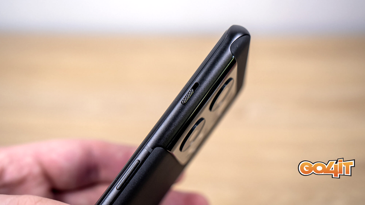 OnePlus 10 Pro slider handheld