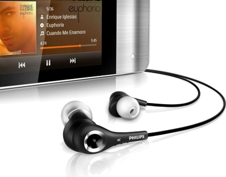 Philips GoGear Muse - căştile din pachet