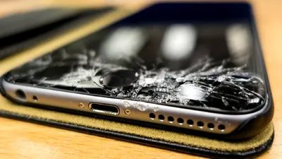 Cât costă să schimbi ecranul unui telefon iPhone XS, Google Pixel, Galaxy S9 sau Note 9? La OnePlus 6 e mai ieftin