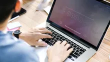 Piața ecranelor pentru notebook-uri va crește în 2025