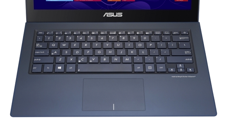 Asus Zenbook UX301LA - tastatura şi touchpad-ul