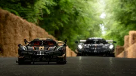 Lego construiește un Koenigsegg Sadair’s Spear la scara 1:1 și stabilește un nou record la Goodwood