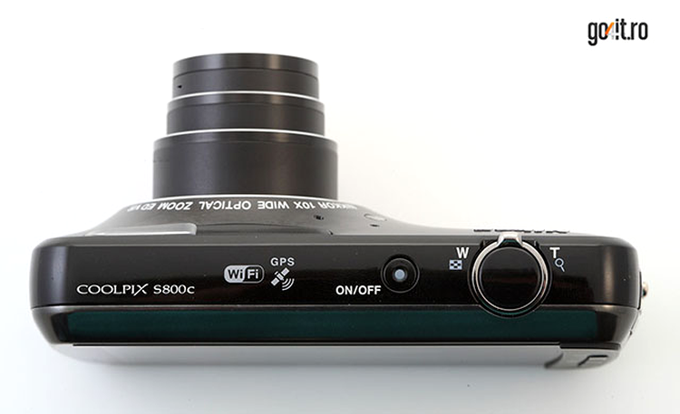 Nikon Coolpix S800c - văzut de sus