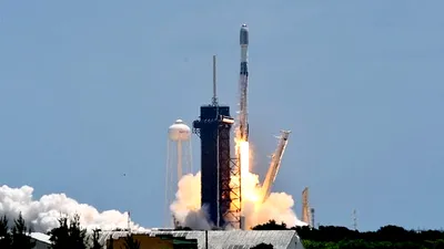 Compania SpaceX a doborât un nou record: trei lansări în spațiu în mai puțin de trei zile și 55 de sateliți puși pe orbită