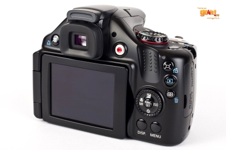Canon PowerShot SX30 IS - partea din spate a aparatului
